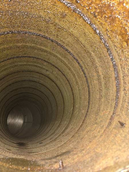 Dégraissage d'une hotte professionnelle et de conduits à Bonifacio prés de Porto Vecchio en Corse du sud