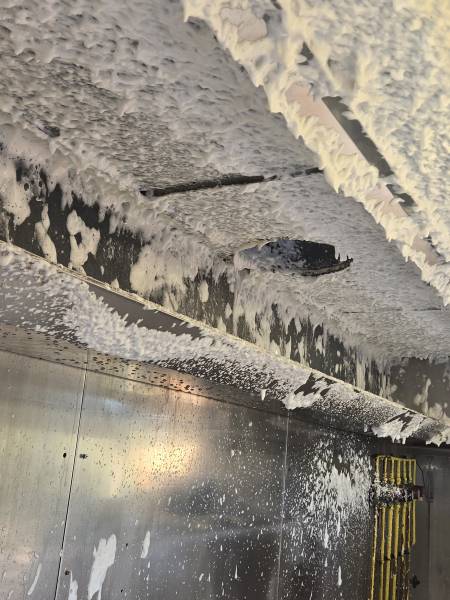 3.	Intervention à Calvi en haute corse pour un dégraissage complet avec certificat de conformité réglementaire pour l'assurance. 